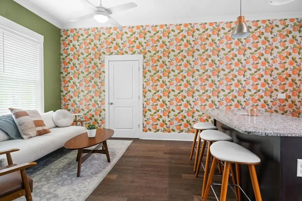 Renovated Dog Friendly Duplex Near Food & Fun Fully Fenced Yard And Private Parking Villa Savannah 0*,  United States